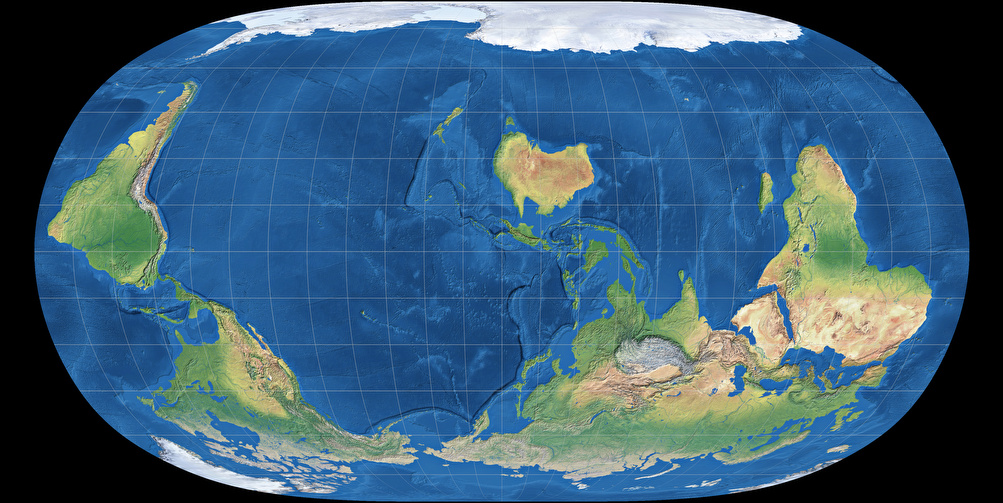 Natural Earth II Projektion, Süden oben, zentriert auf 150° Ost